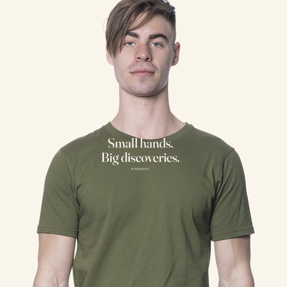 Small hands. Big discoveries. — tee adult Moss